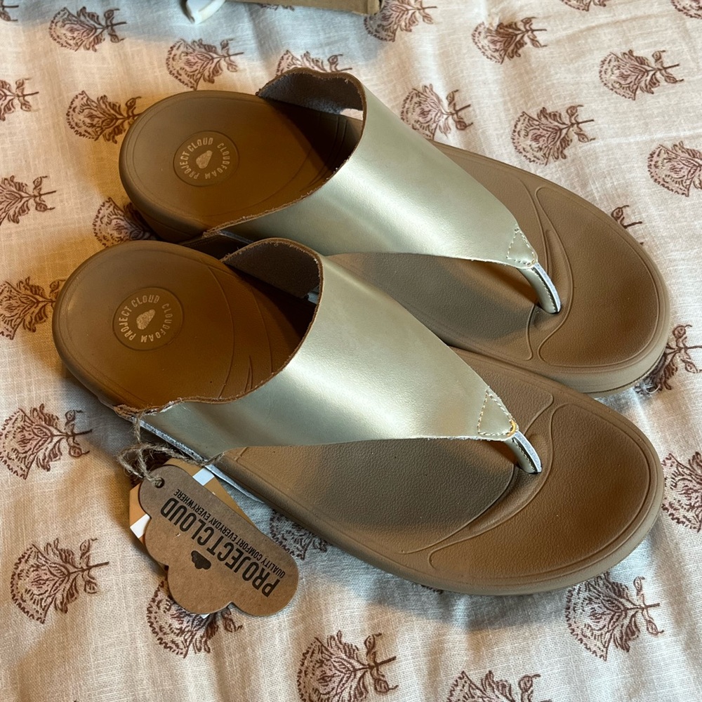 NWT Project Cloud Genuine Leather Women’s Sandals
